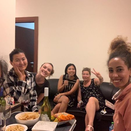 Hostel Female Only-Anaruby Backpackers- Metro Station Mashreq Dubai Exterior foto